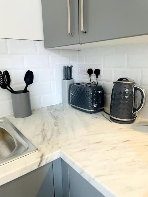 #10Bs 1 Bed Serviced Apartment Derby Ngoại thất bức ảnh